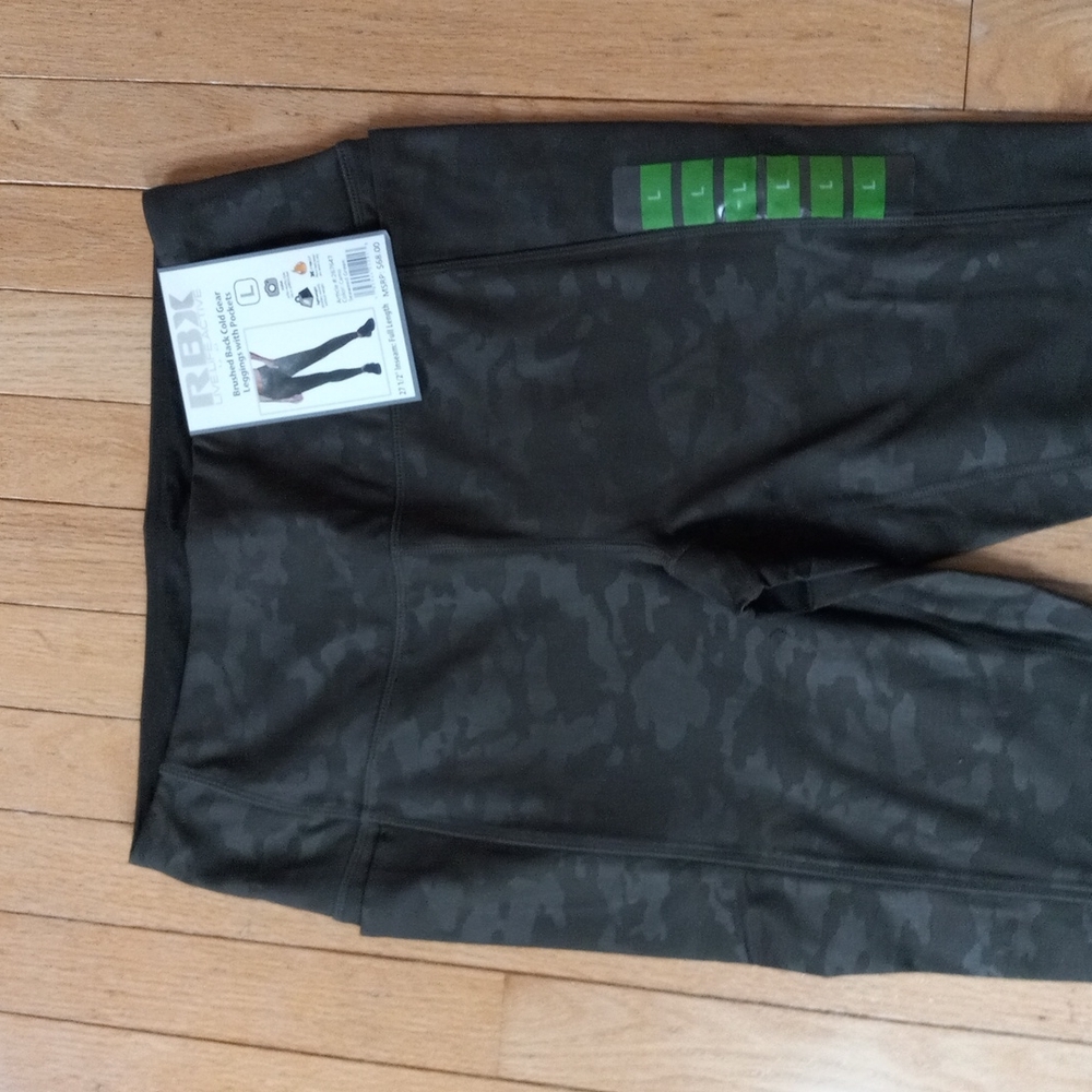 New RBX, camouflage inspired workout leggings large - Picture 4 of 6
